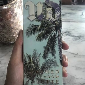 Urban Decay Beached Eyeshadow Palette